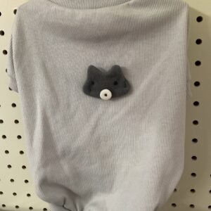 Dog clothe with small cat on back (size XL) cement